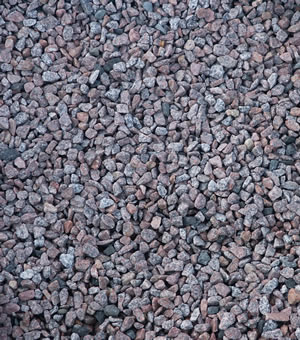 material red spar chippings