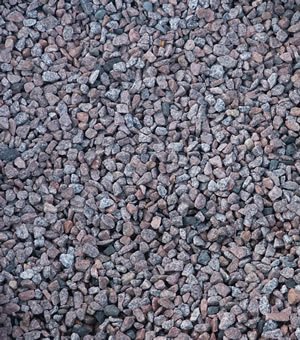 material red spar chippings